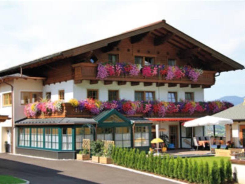 フラッハウBauernhof Wastlhofアパートメント エクステリア 写真